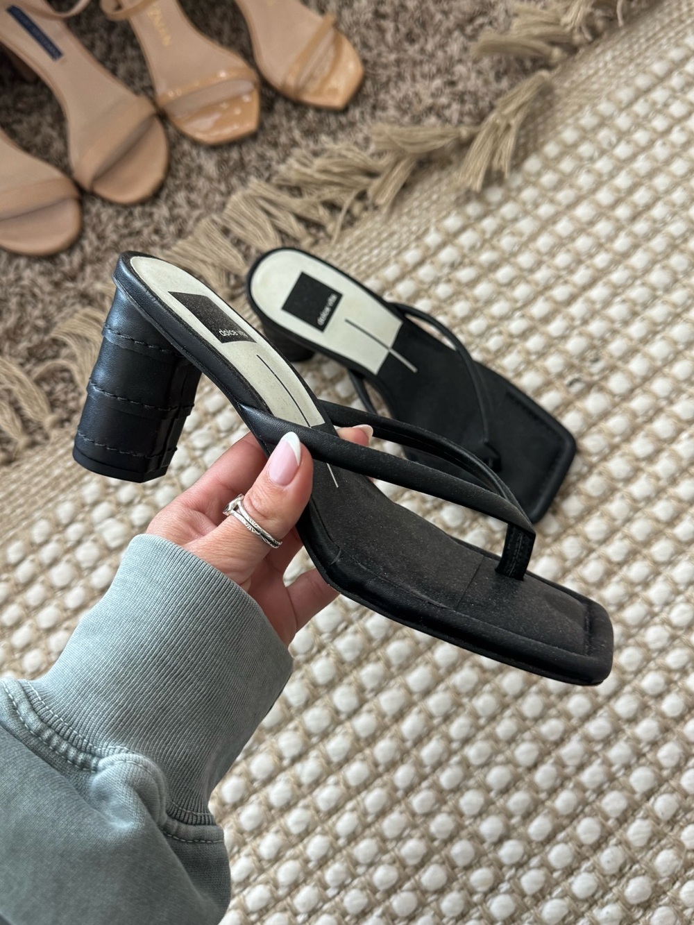 Dolce Vita Black Square-Toe Block Heel Thong Sandals